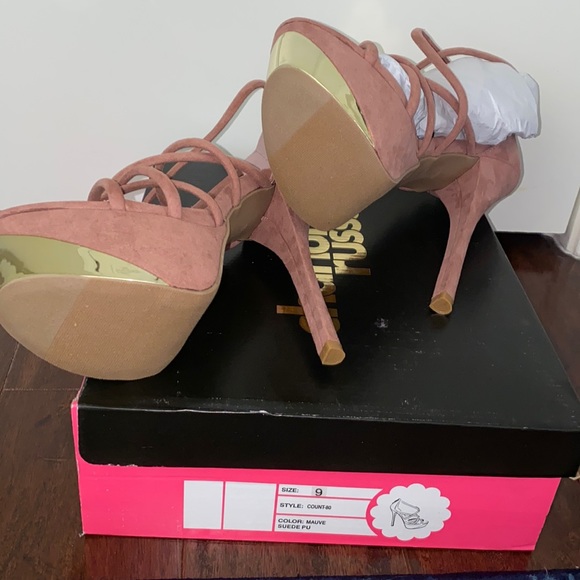 Platform Heels - Picture 2 of 4